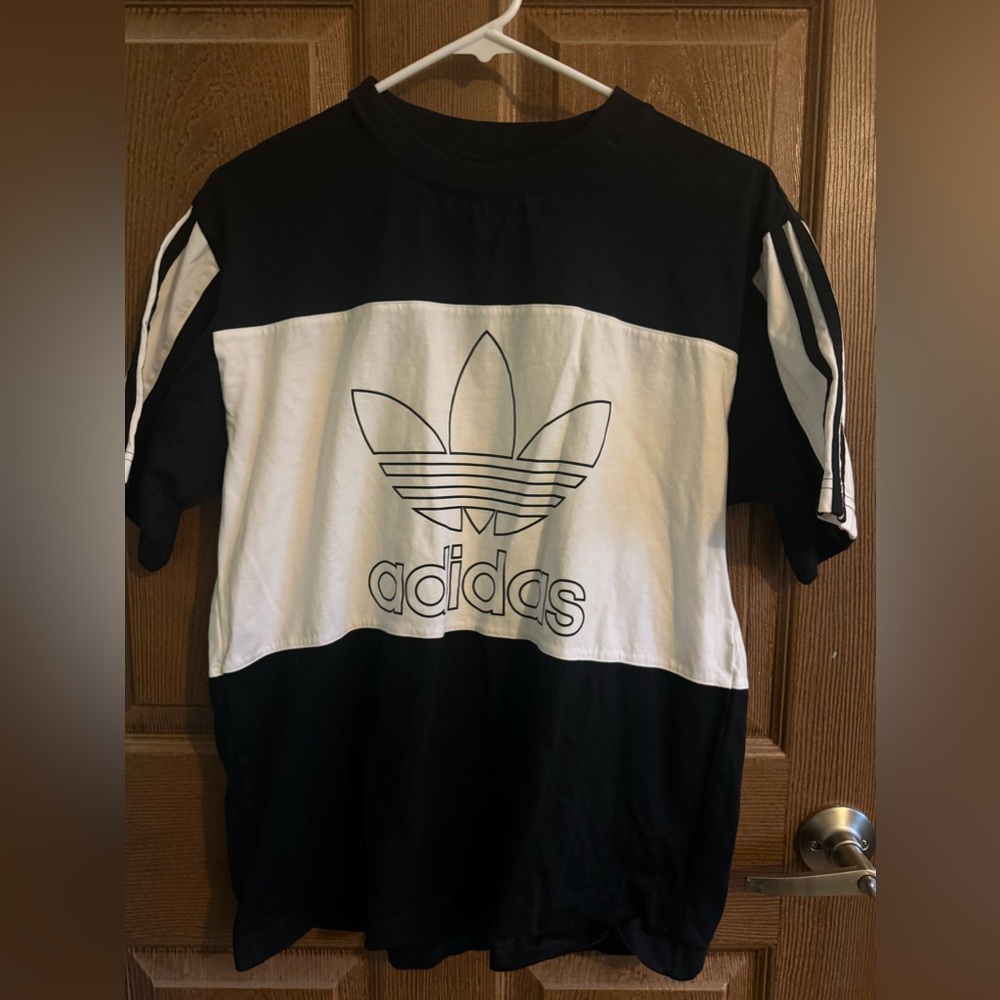 Adidas t-shirt